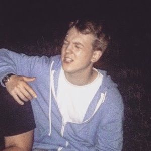 Meet your Posher, Sam